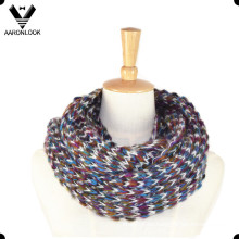 Art und Weise Mehrfarbenmohair strickte Infinity Schal